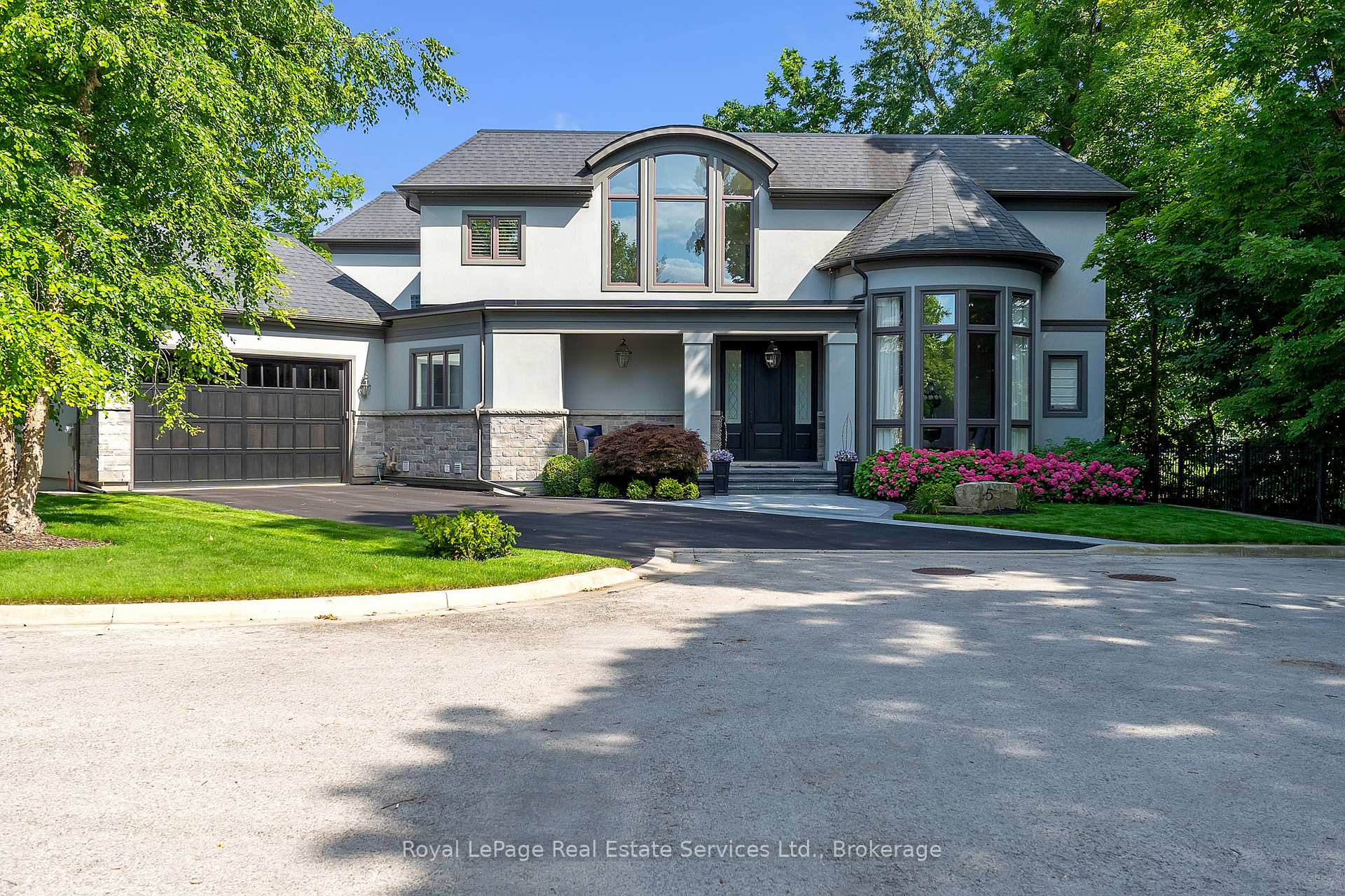 456 Lakeshore Road